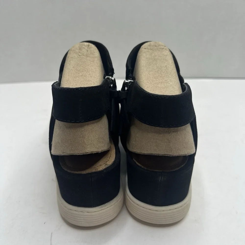 Sofft Shandi Women’s 7 M Black Perforated Suede Wedge Sandals NIB
